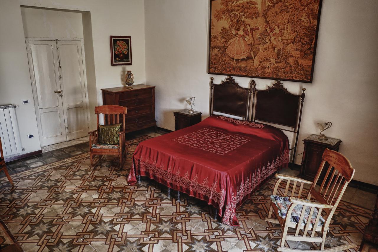 La Pietra D'Argento Bed and Breakfast Caserta Vecchia Eksteriør billede