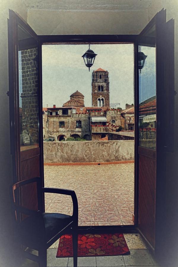 La Pietra D'Argento Bed and Breakfast Caserta Vecchia Eksteriør billede
